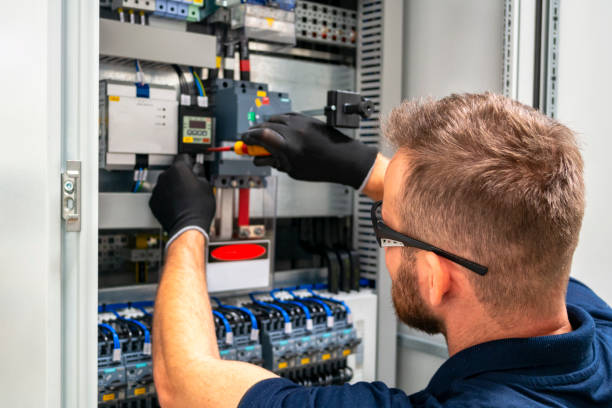 Best Electrical Contractors for Businesses  in Capitan, NM